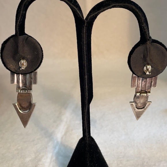 VTG Art Deco onyx and marcasite sterling articulated earrings pierced 2” - Picture 4 of 11